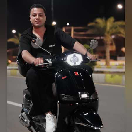 ناصر بهزاد هنوزم